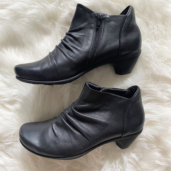 Naot Soft Black Ruched Leather Advance Ankle Heel Booties - Picture 3 of 8